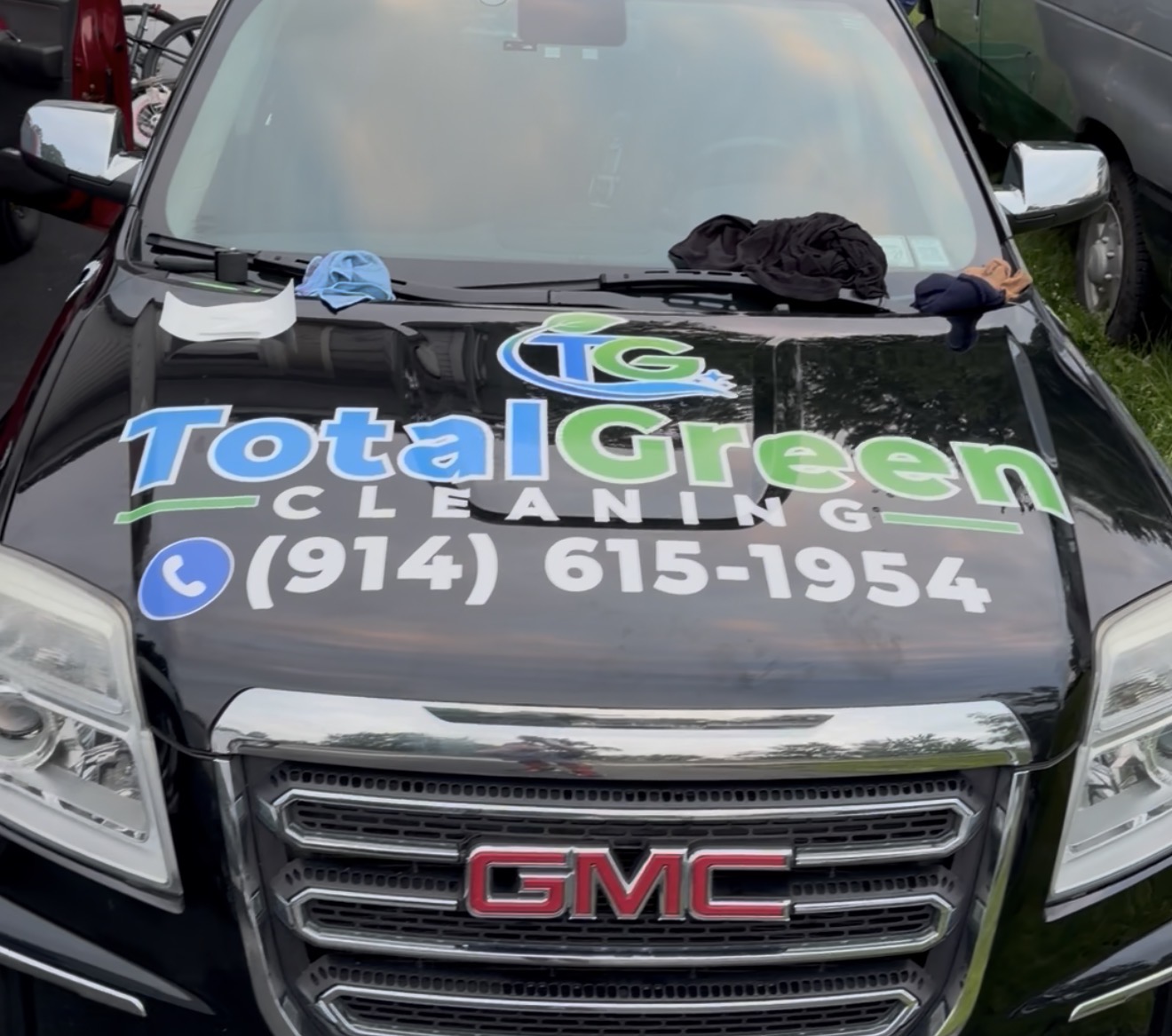 Hood business lettering example